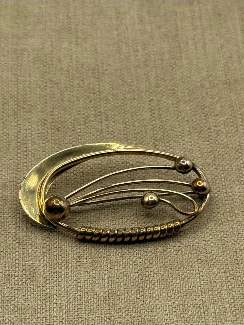 1/20-12k gold filledAbstract Wirework Brooch
